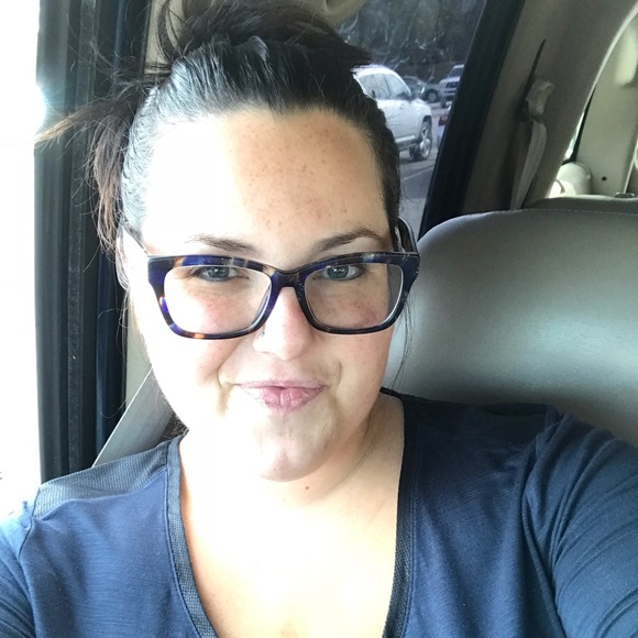 Meet your Posher, Teagan!! - Picture 2 of 3